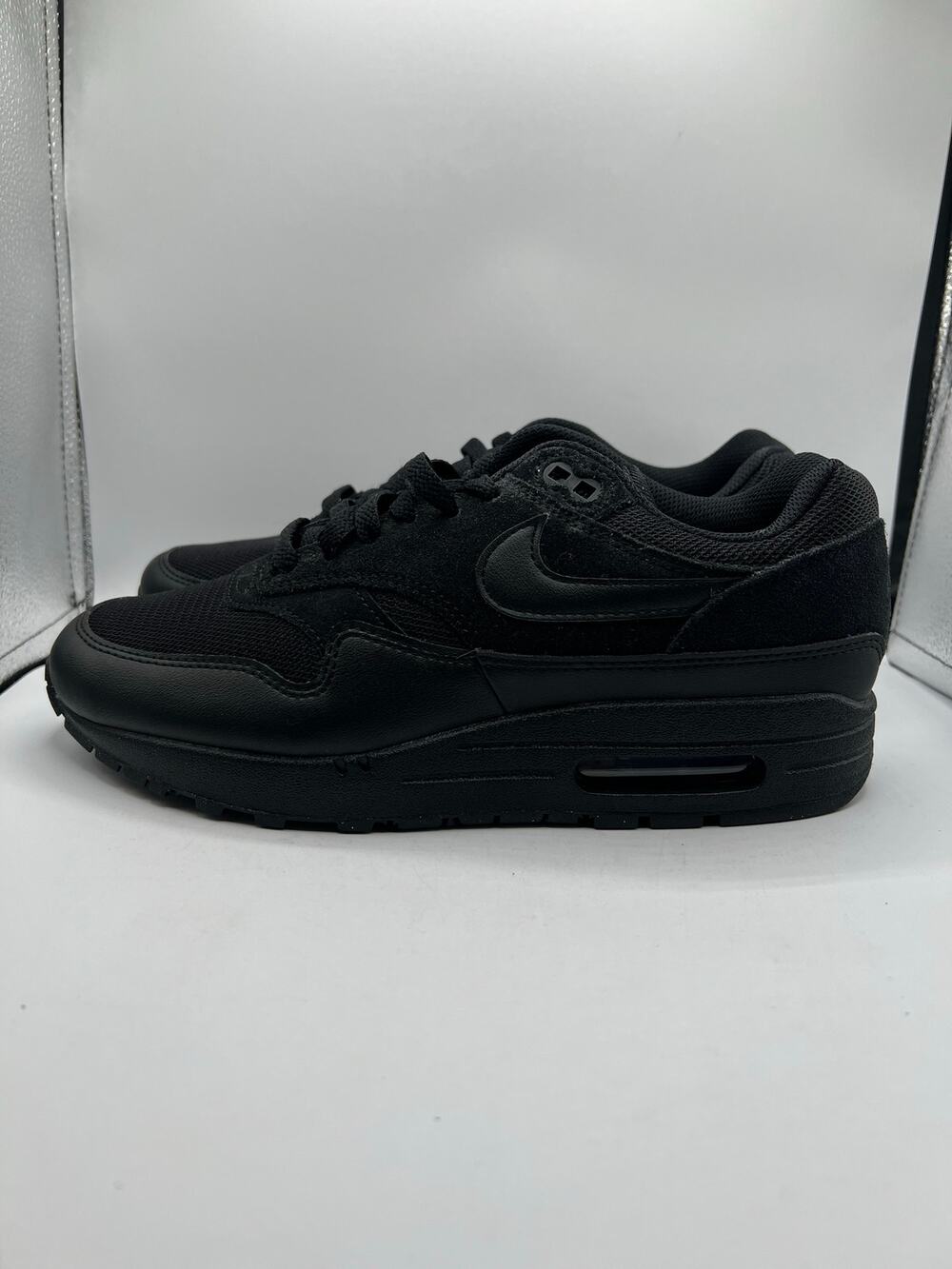 Nike Air Max 1 Essential “Black Anthracite” size 7.5 mens